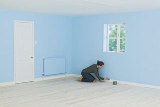 How to paint skirting boards