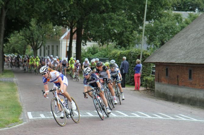 Sabrina Stultiens (Rabo-LivGiant) leads the peloton