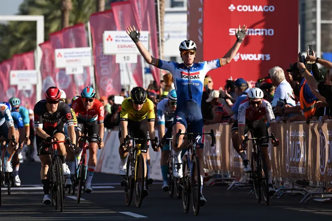 Tim Merlier vince a Dubai Harbour (foto: Getty Images)