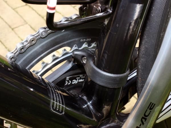 A simple chain keeper is a good idea on the Belgian cobbles.