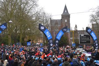 The start of Omloop Het Nieuwsblad