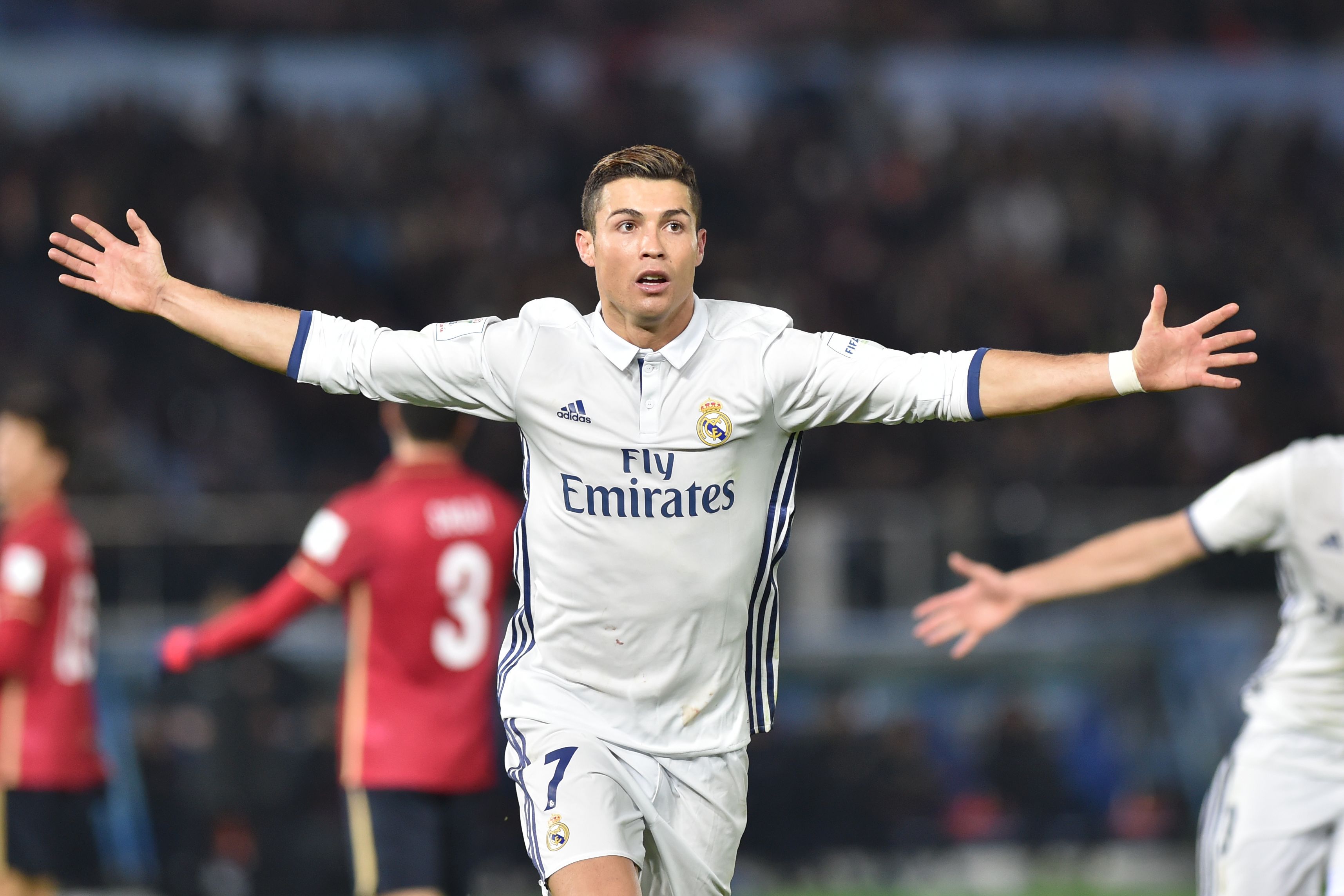 Cristiano Ronaldo esulta dopo aver segnato per il Real Madrid contro i Kashima Antlers nei tempi supplementari nella finale della Coppa del Mondo per club del dicembre 2016.