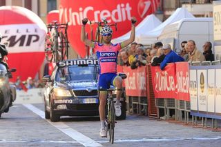 Stage 2 - Ulissi solos to victory in Coppi e Bartali