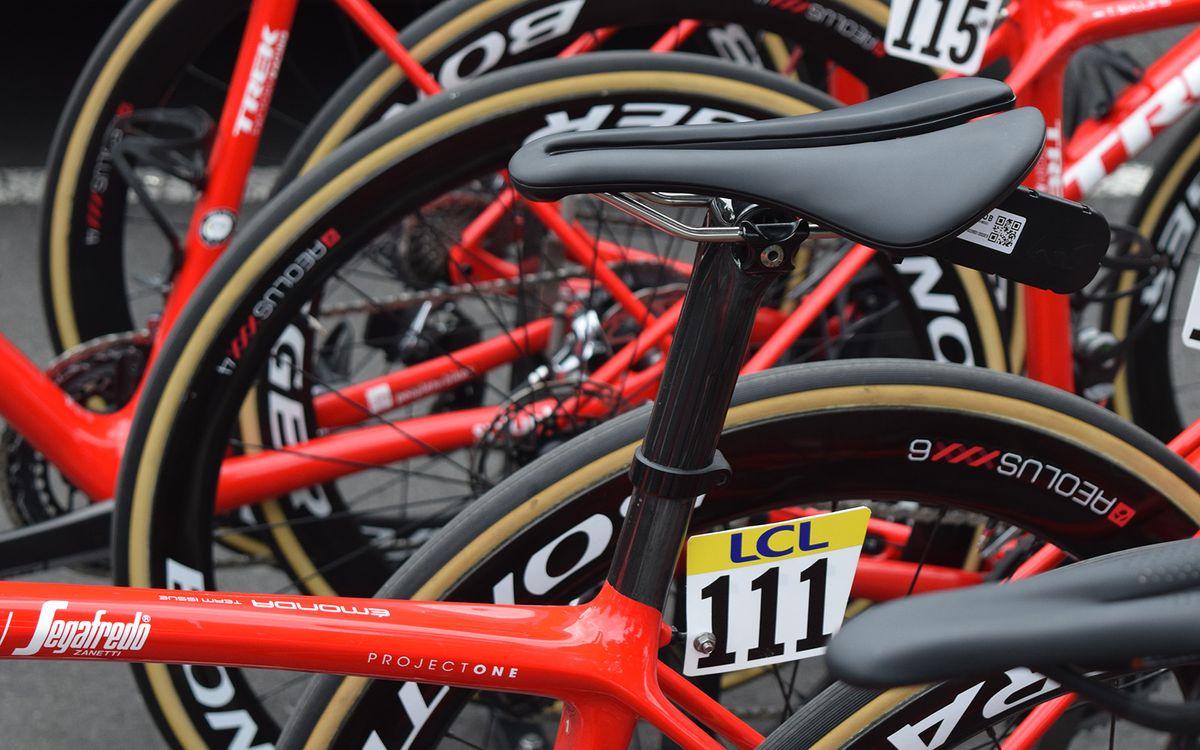 Richie Porte runs metal rails on his Bontrager saddle instead of carbon rails