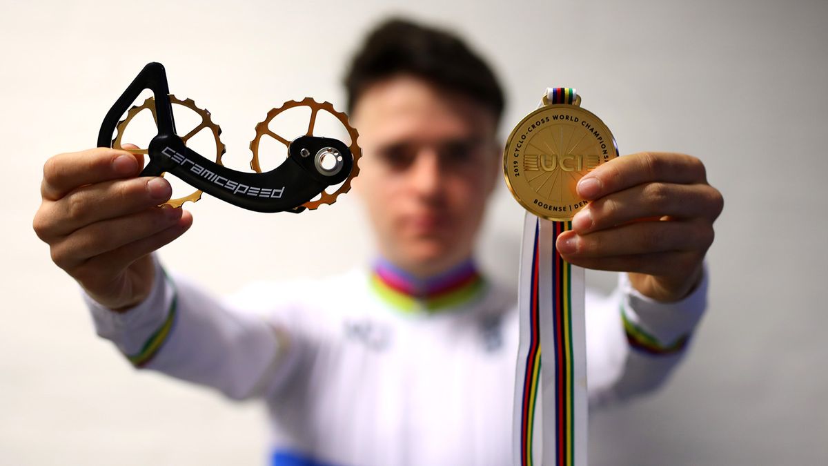 Pidcock shows off his gift and gold medal