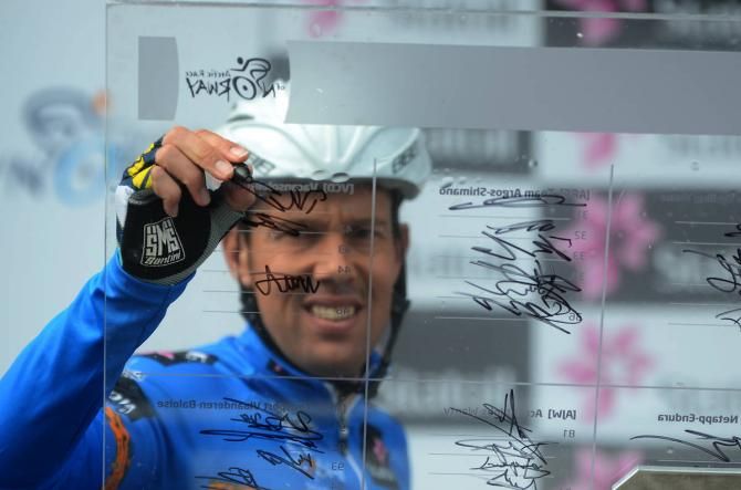 Arctic Race of Norway leader Kenny van Hummel (Vacansoleil-DCM) signs on for stage 2