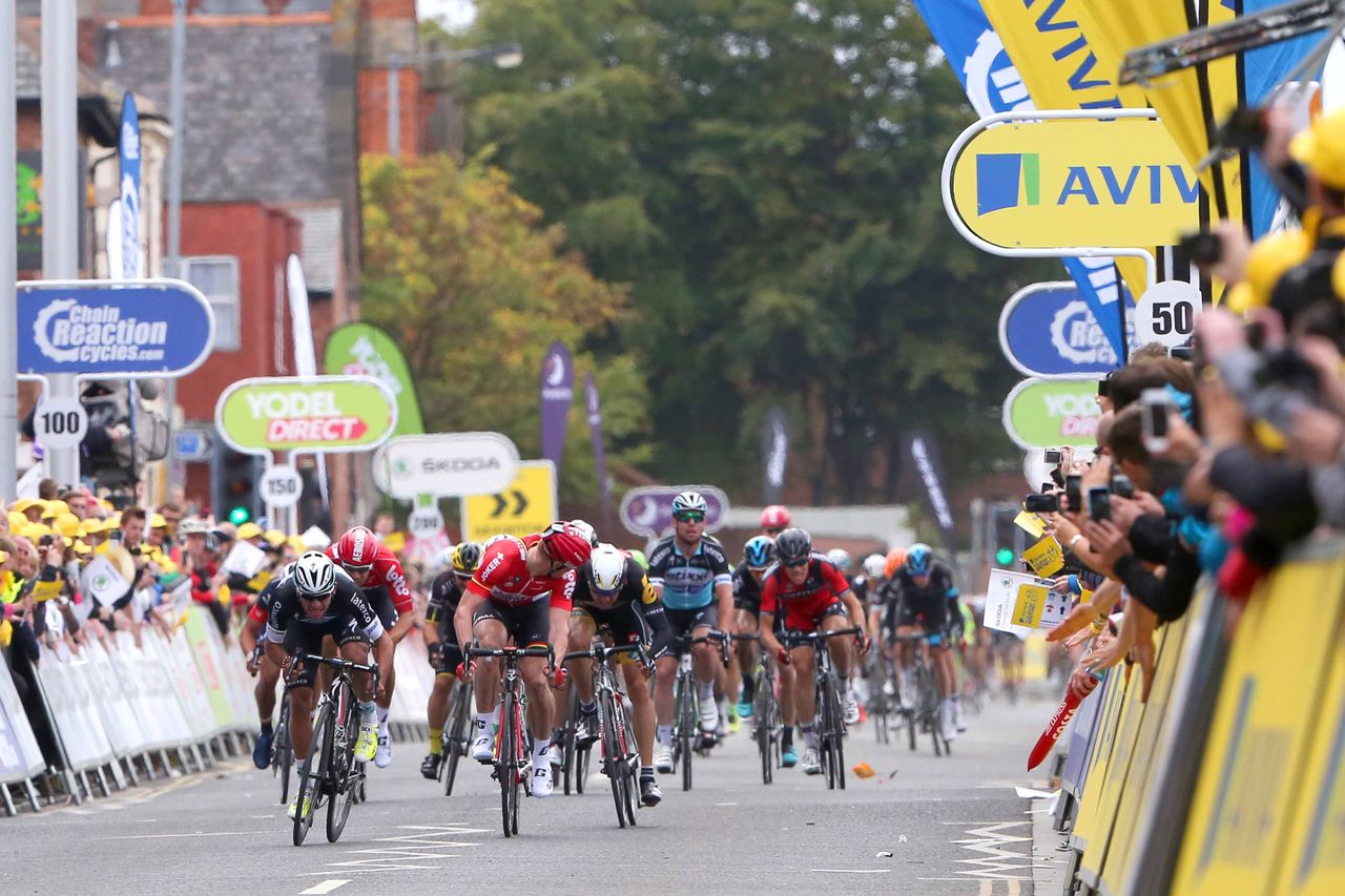 The sprint on stage 4 of the Tour of Britain