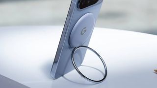 Pixelsnap Ring Stand