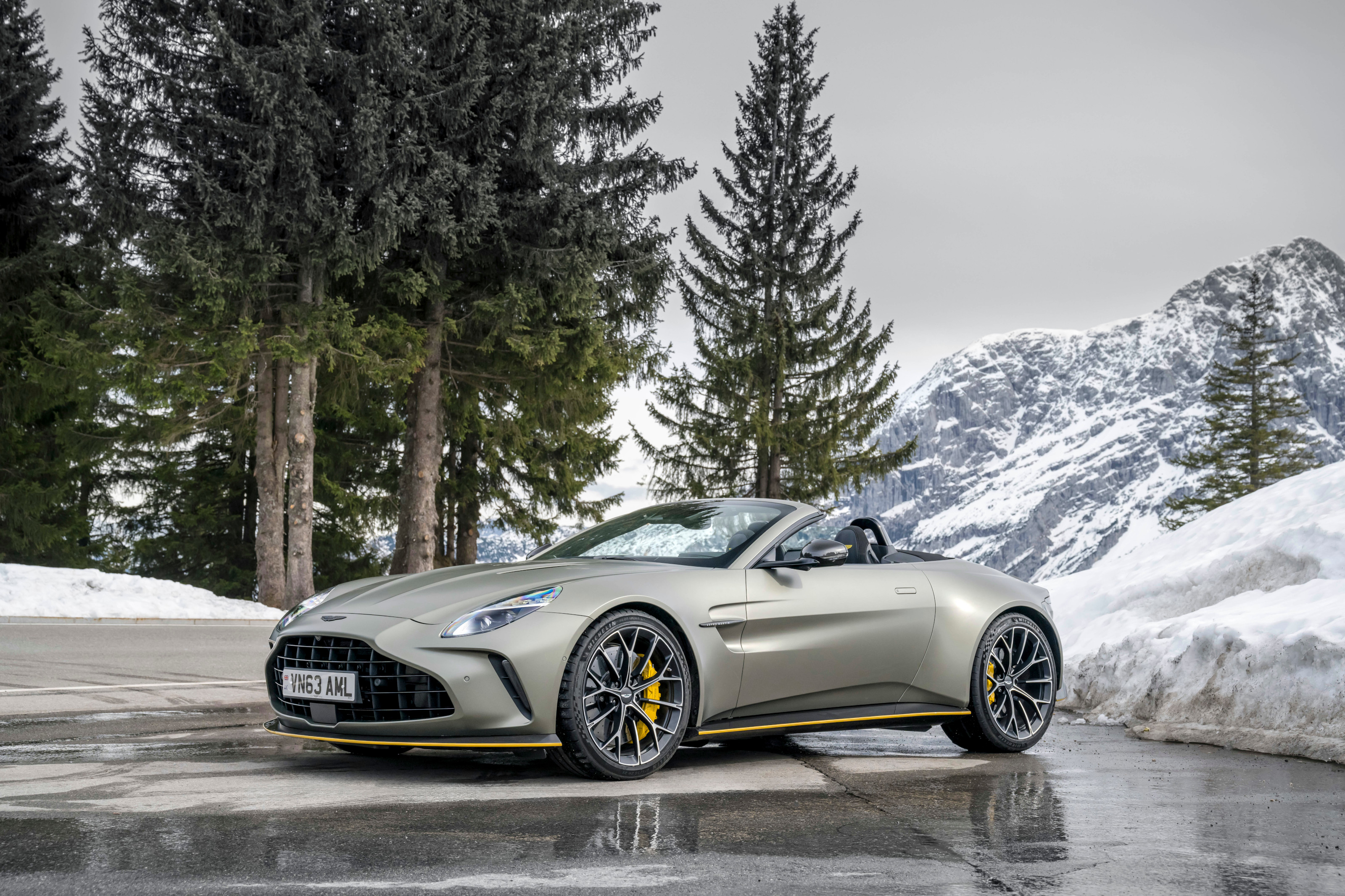 Aston Martin Vantage Roadster