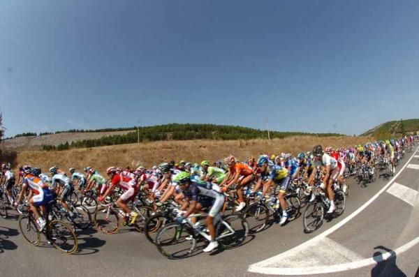 The Vuelta a Espana peloton on stage 18 of the race