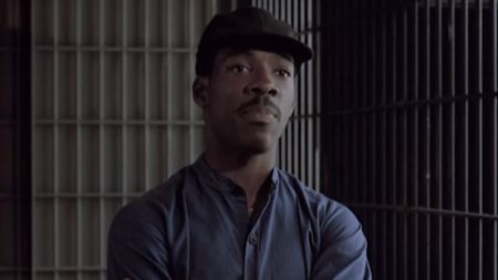 Reggie Hammond (Eddie Murphy) looks ahead in 48 Hrs.