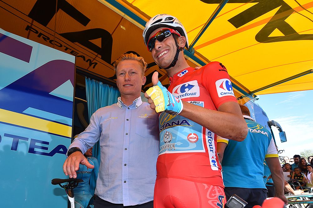 Fabio Aru and Alexander Vinokourov.
