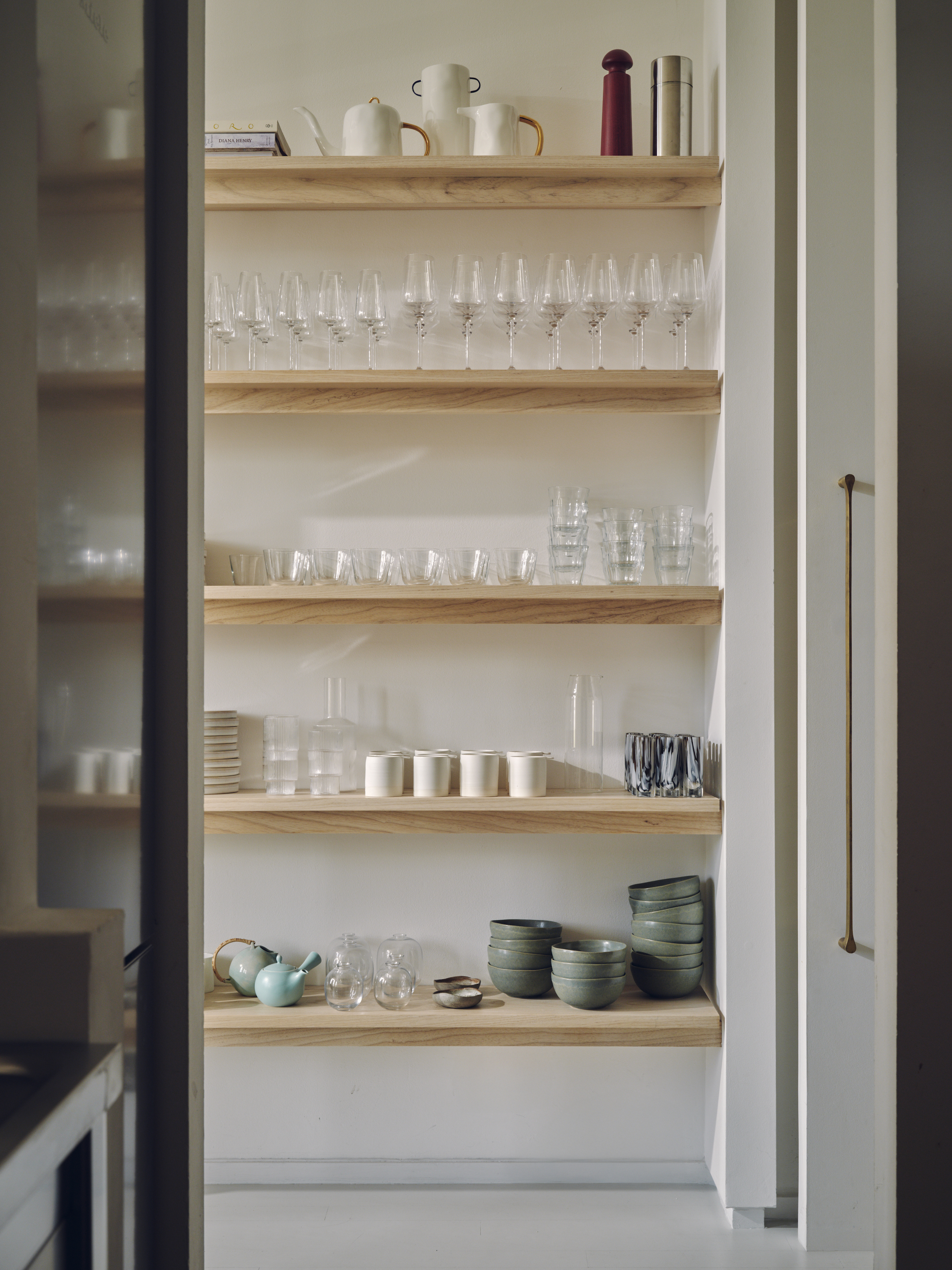 a london apartment by Piercy&amp;amp;Co, titled Apartment 21, with wooden interior and highly crafted details and organic feel