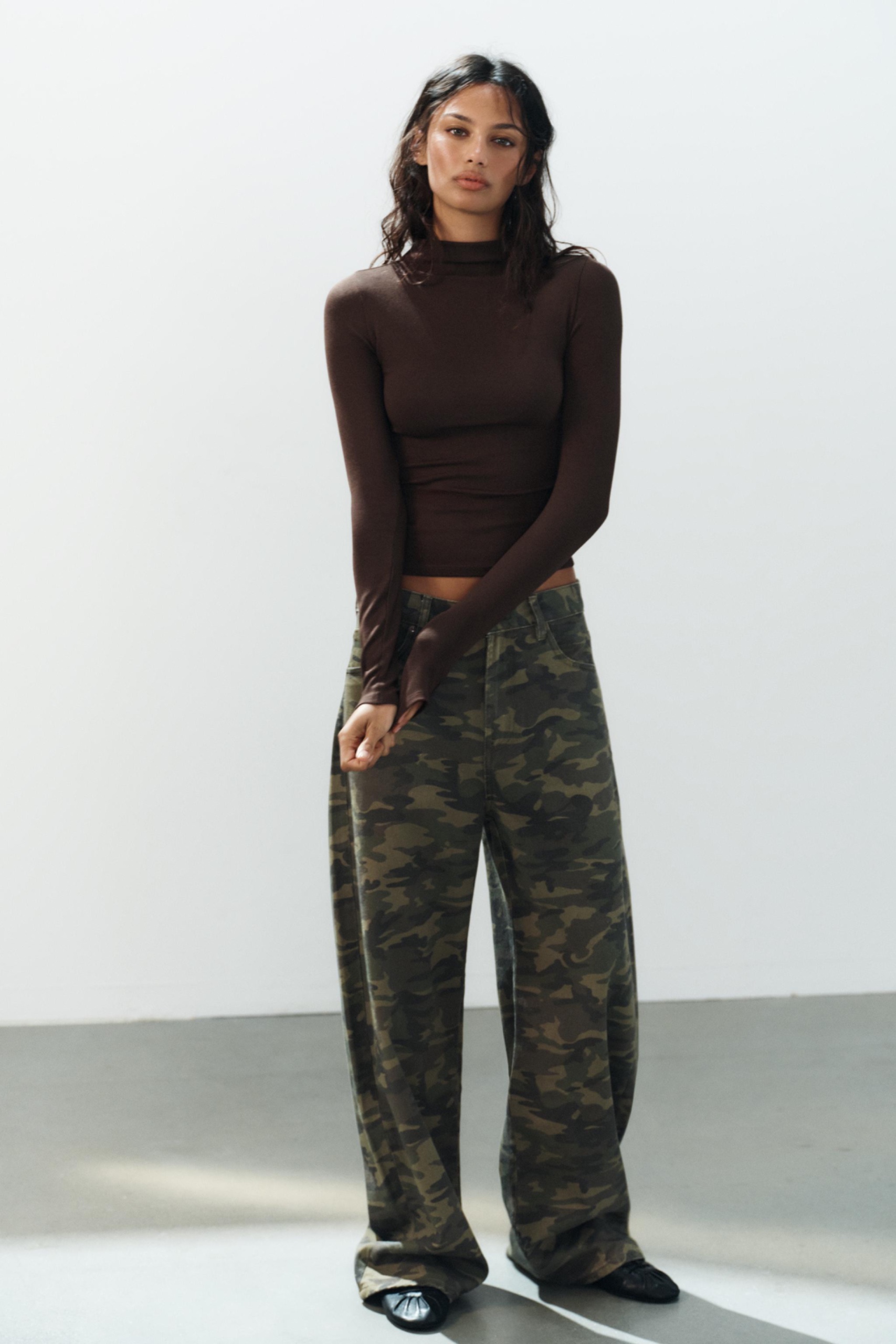 Trf Printed Baggy Fit Jeans - Khaki - 25 (us 0)