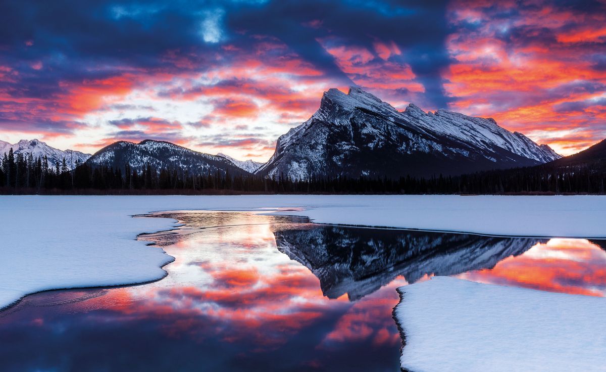 Colourblind landscape photographer sees sunrise colours for the first ...
