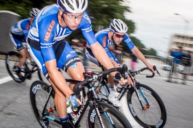 Jeff Louder (UnitedHealthcare) starts to get his team together for the finish.