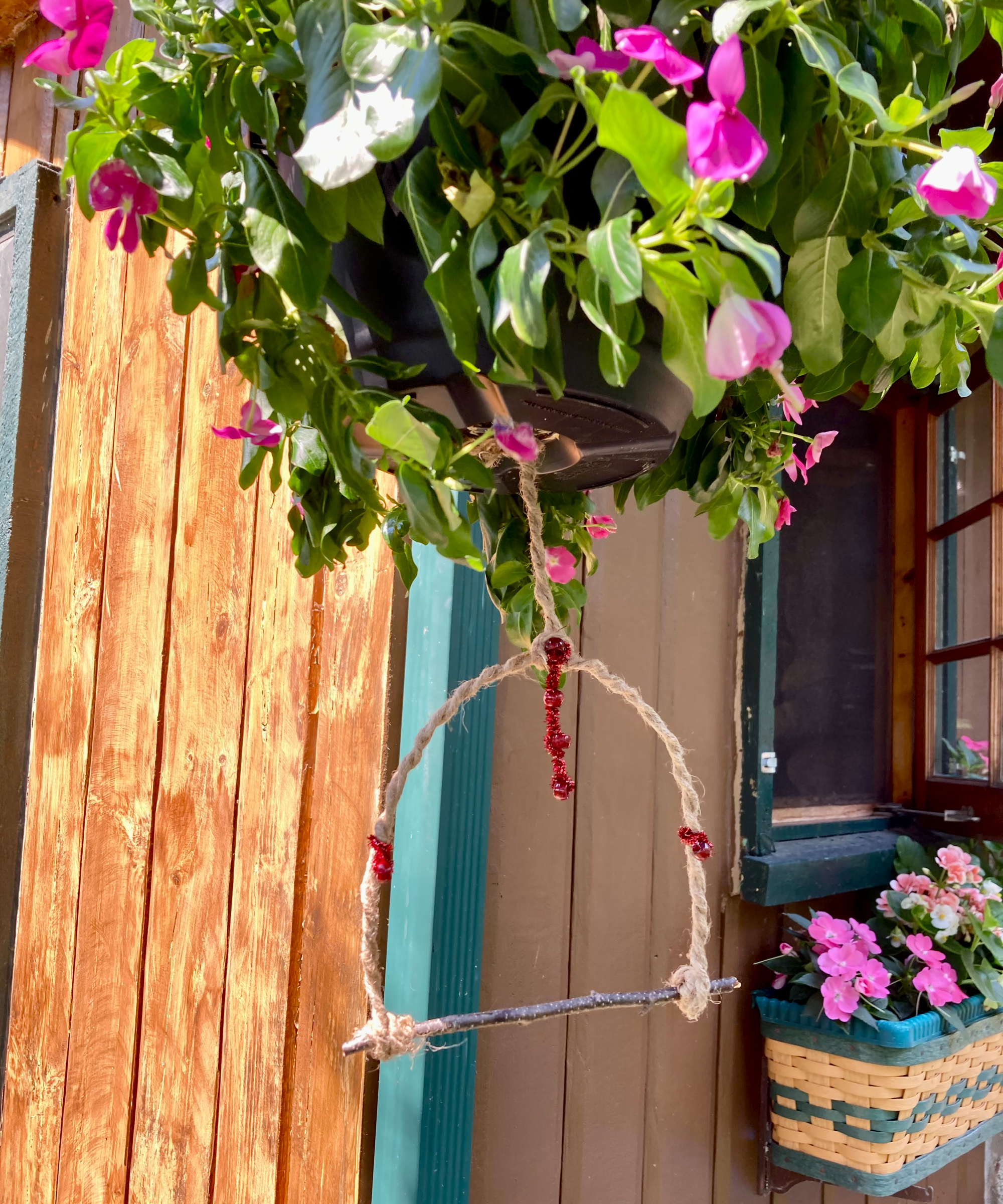 DIY hummingbird swing
