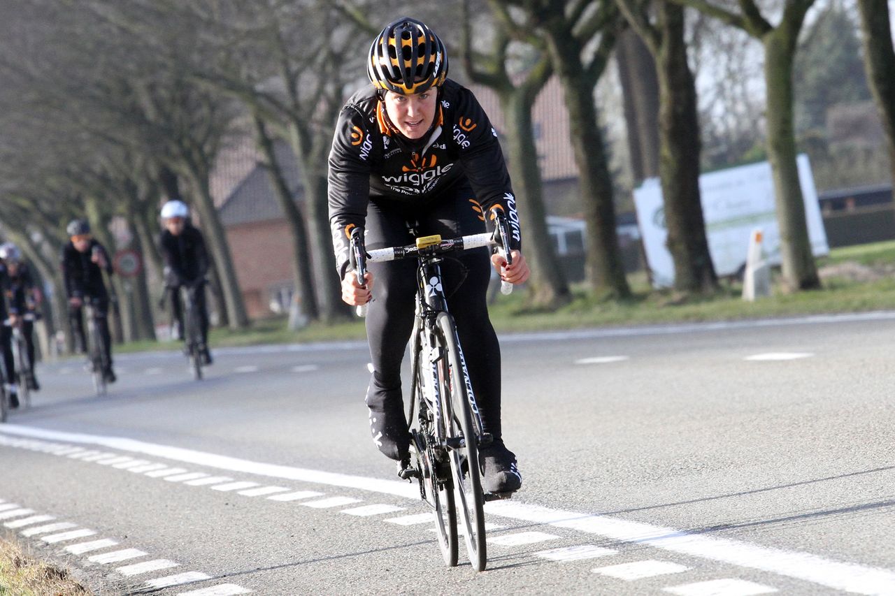 Chloe Hosking gets out in front