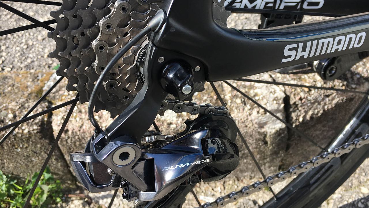 Pinarello have produced a direct mount rear derailleur hanger for the frameset
