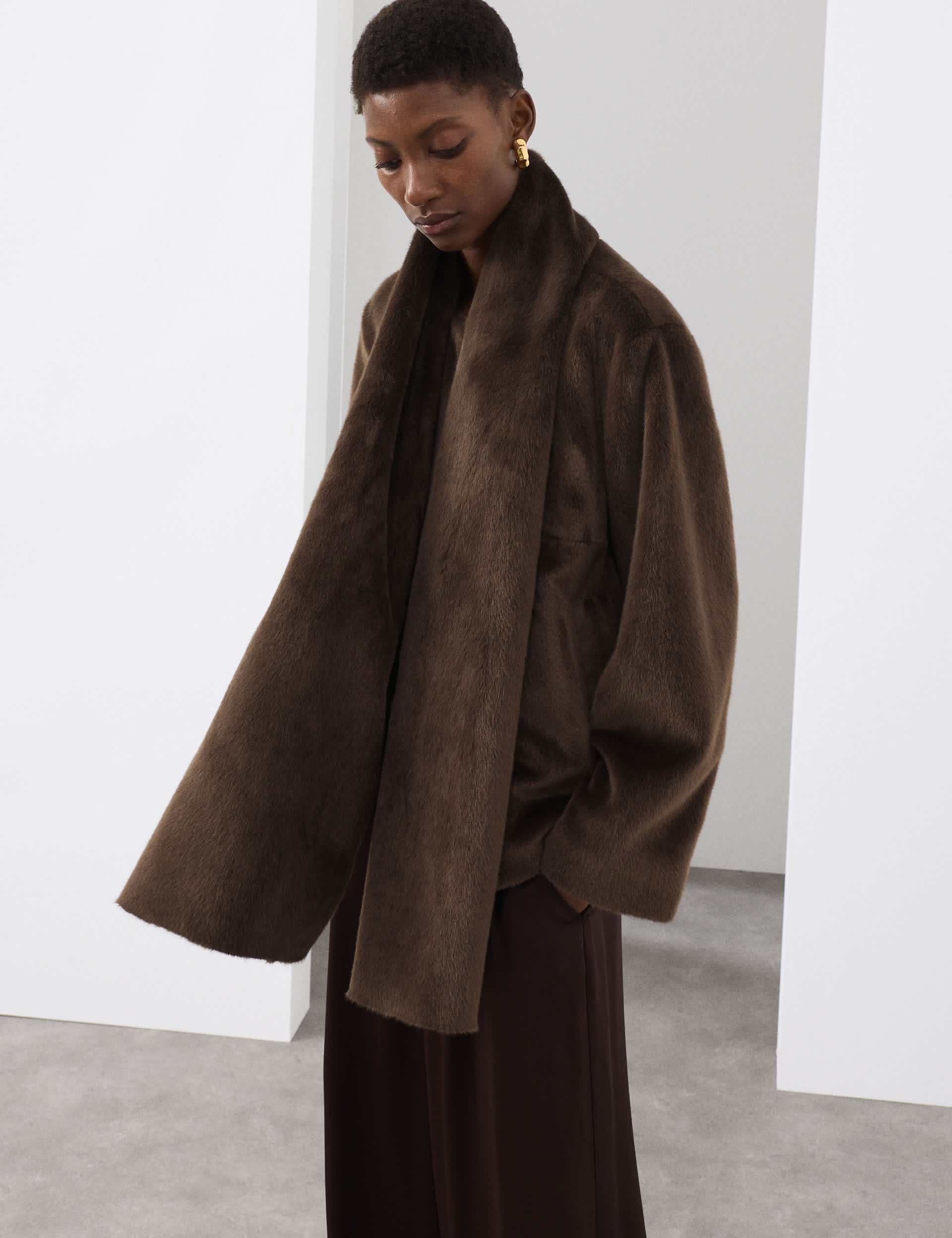 Faux Fur Detachable Scarf Coat