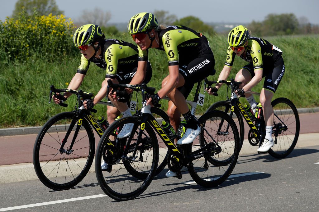 Mitchelton Scott drive the pace at the Amstel Gold Race Ladies Edition 2019