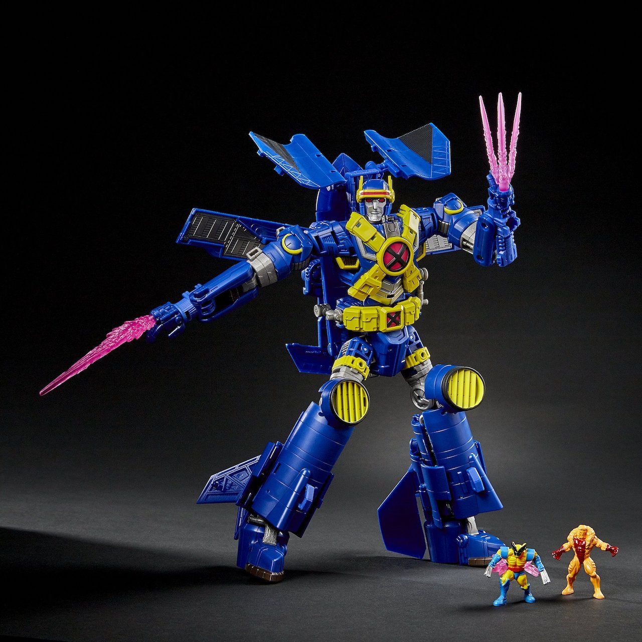 Photos of Transformers Ultimate X-Spanse figure