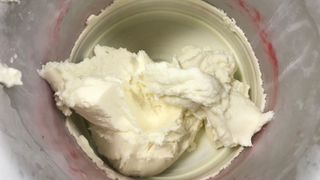 kitchenaid ice cream maker making frozen yogurt