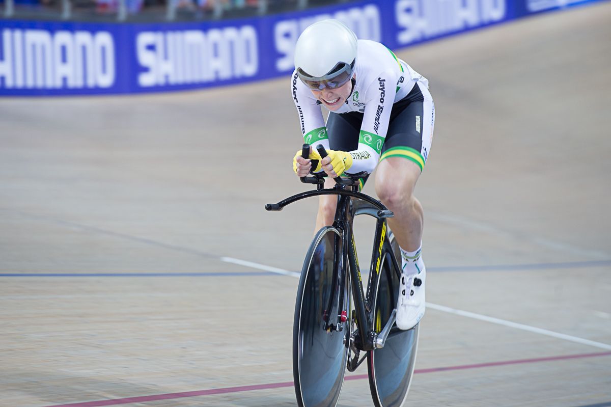Annette Edmondson during the women's omnium