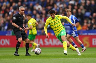 Gabriel Sara of Norwich City during the Sky Bet Championship match between Leicester City and Norwich City at The King Power Stadium on April 01, 2024 in Leicester, England. (Photo by Marc Atkins/Getty Images) (Photo by Marc Atkins/Getty Images)