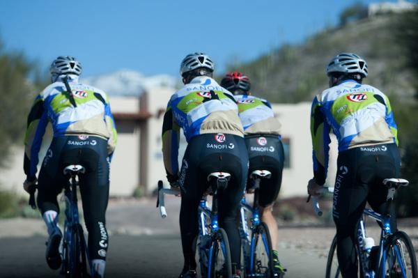 Team Type 1-Saofi riders tackle a small climb as they head through a rolling Tucson neighborhood.