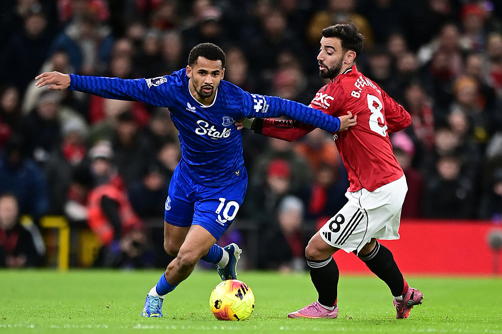 Iliman Ndiaye in action against Manchester United