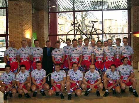 The full Landbouwkrediet-Colnago team for 2004.