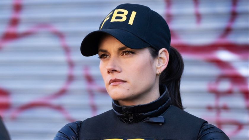 Missy Peregrym as Maggie Bell in FBI Season 7x12