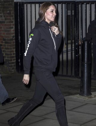 Kate Middleton pregnant wearing a hoody