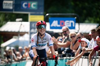 Shirin van Anrooij (Netherlands) wins stage 5 and overall of 2023 Tour de l'Avenir Femmes