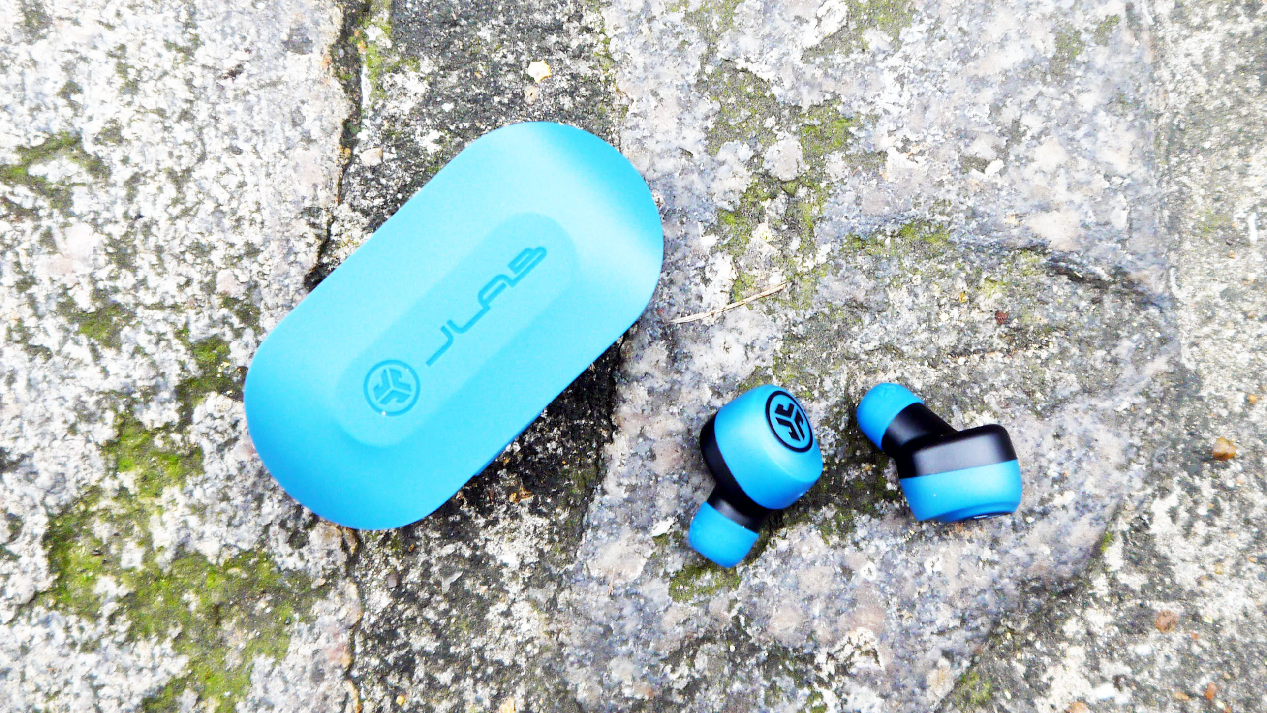 jlab wireless earbuds blue