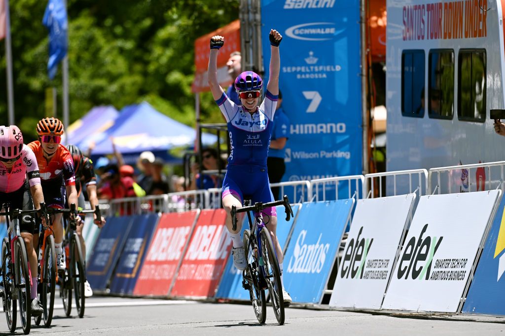 Alex Manly (Jayco-AlUla) twin stage 2 of the Women&#039;s Tour Down Under