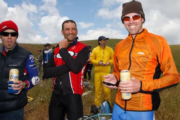 These Sierra Road fans said their beverages fit perfectly into bottle cages.