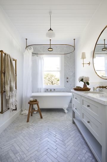 White bathroom tile ideas: 10 bathroom ideas with white tiles