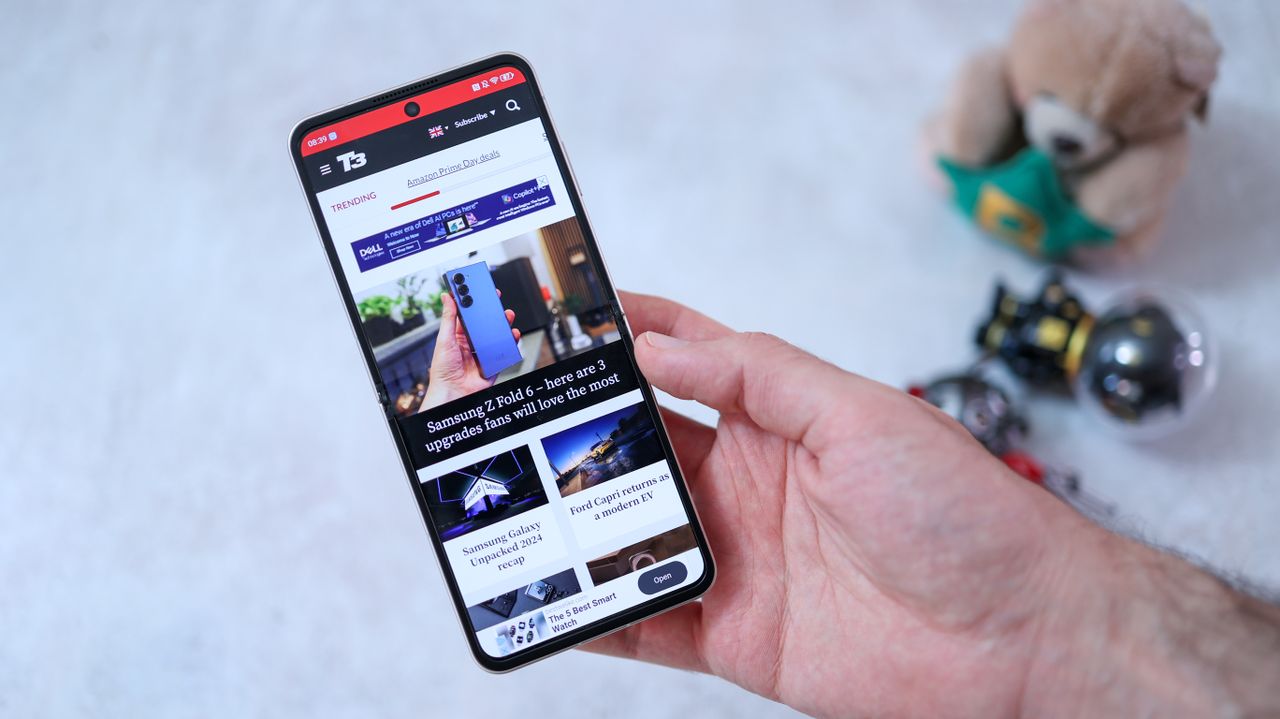 A photo of the Nubia Flip 5G