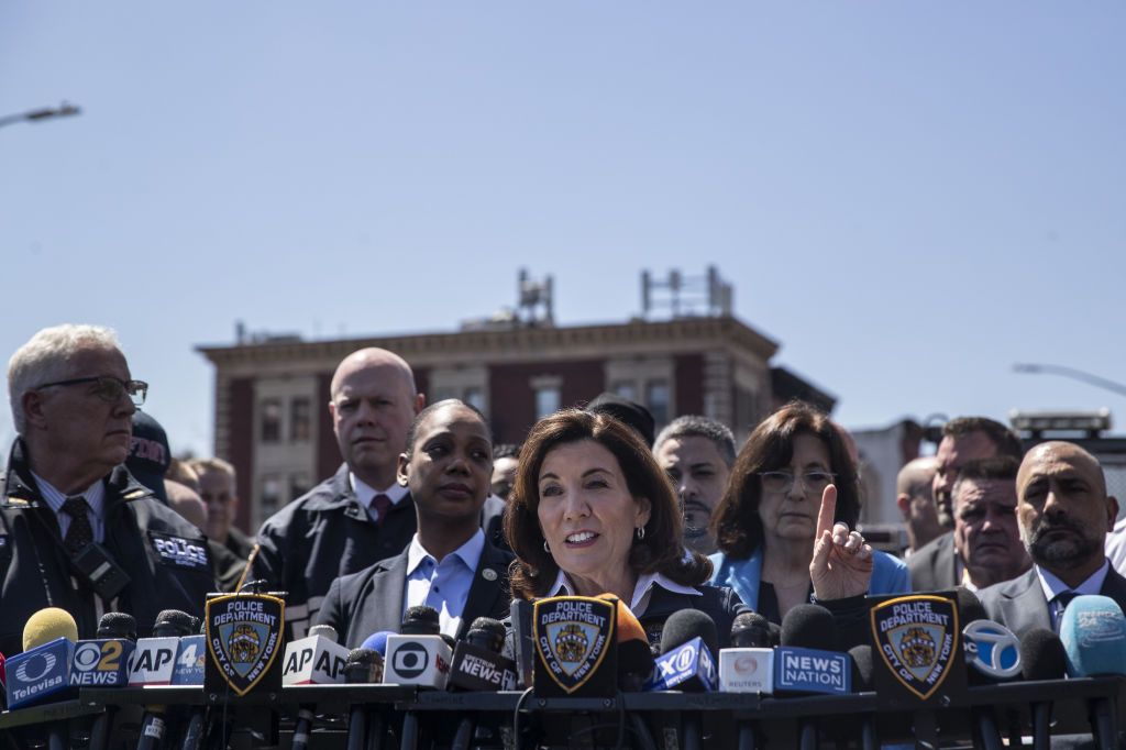 Hochul Warns New Yorkers To Remain Vigilant During Ongoing 'active ...