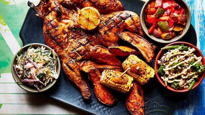 nandos-are-bringing-out-a-massive-christmas-themed-burger-and-its-the-only-thing-youll-ever-want-to-eat-3-1556647276-1k2V-column-width-inline