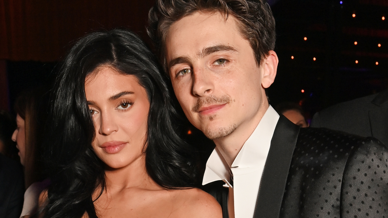 Kylie Jenner and Timothee Chalamet attend the 2025 Vanity Fair Oscar Party Hosted By Radhika Jones at Wallis Annenberg Center for the Performing Arts on March 02, 2025 in Beverly Hills, California.