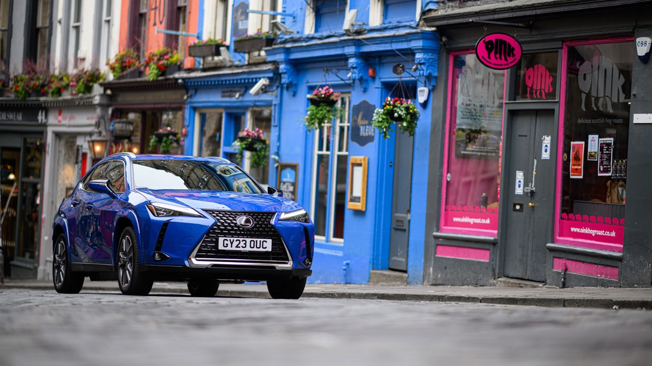 Lexus UX300e 2023 EV