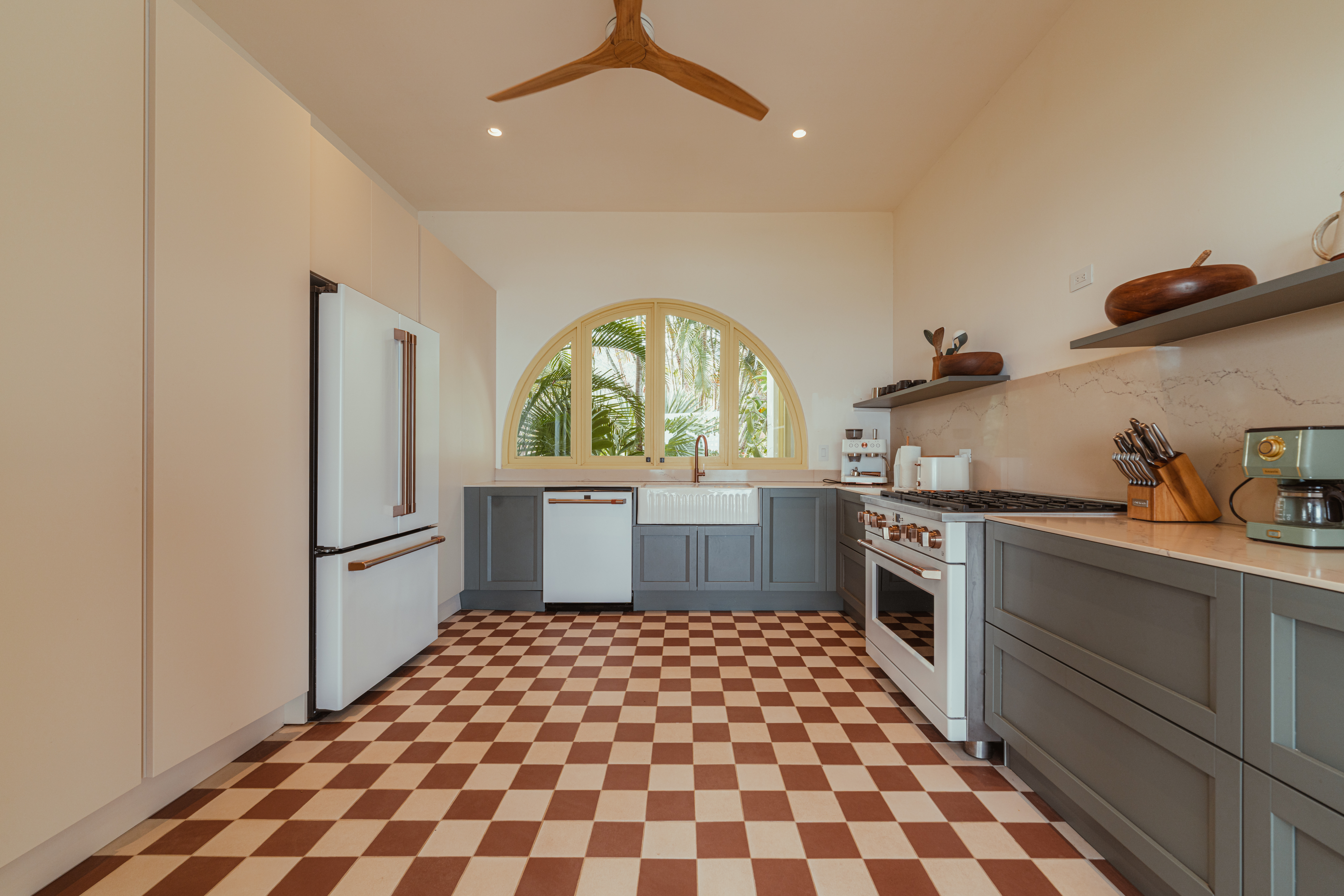 view of Costa Rica house Casa Contenta - Greg Melitonov Kahn