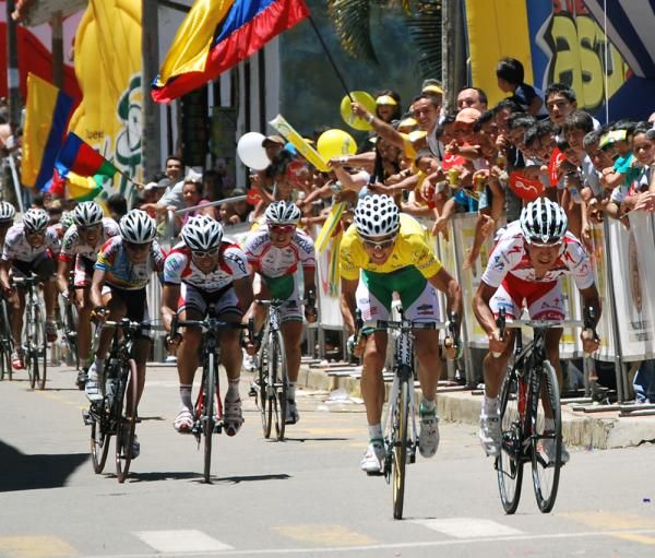 Duarte out-sprints Sevilla for the stage win.