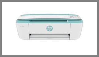 HP DeskJet 3755 mot hvit bakgrunn