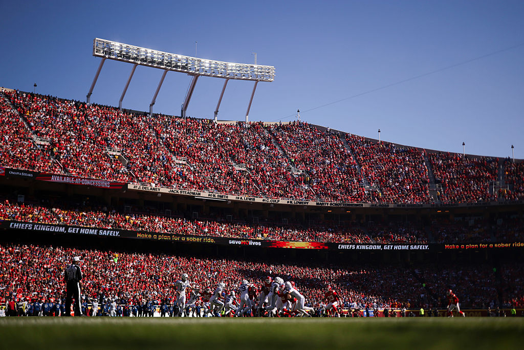 KANSAS CITY, MISSOURI - NOVEMBER 23: Jonathan Taylor #28 of the Indianapolis Colts runs with the football during the first quarter against the Kansas City Chiefs at Arrowhead Stadium on November 23, 2025 in Kansas City, Missouri. (Photo by Kathryn Riley/Getty Images)