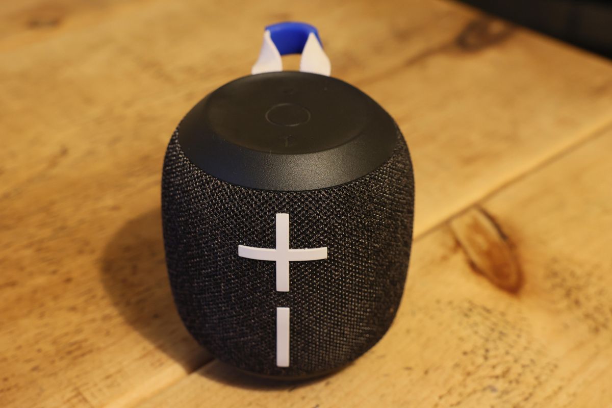 A shot taken with the Canon EOS R6. It shows a Bluetooth speaker on a table