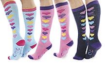 Carrotsheartsocks.jpg